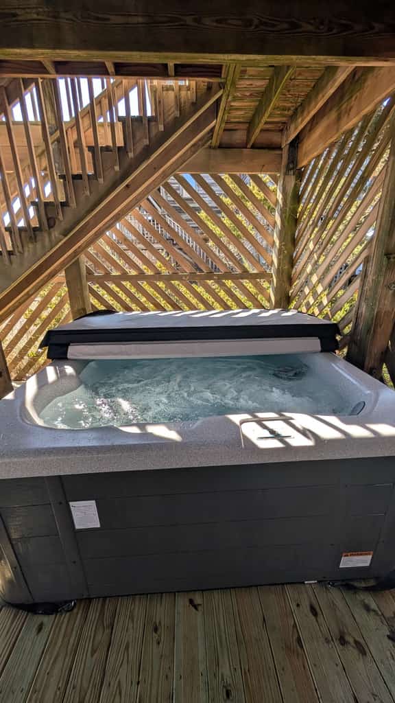 High Hopes 72: Oceanfront ,dog-friendly, outdoor pool, tennis