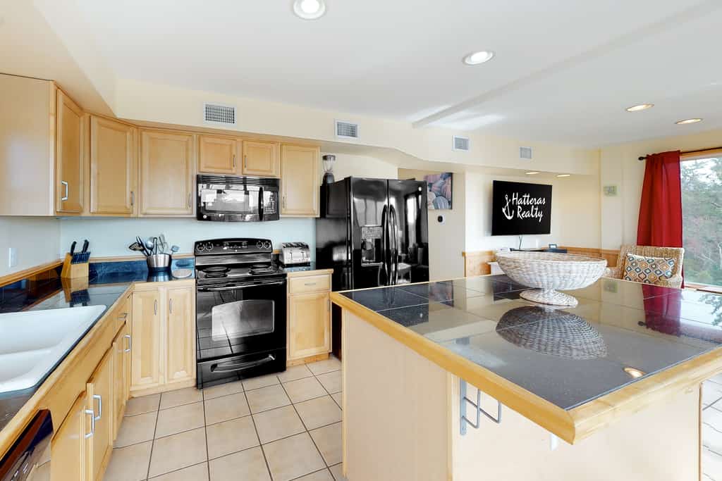 Fins Up 923: Dog-Friendly, Canalfront w/private dock, sunset views
