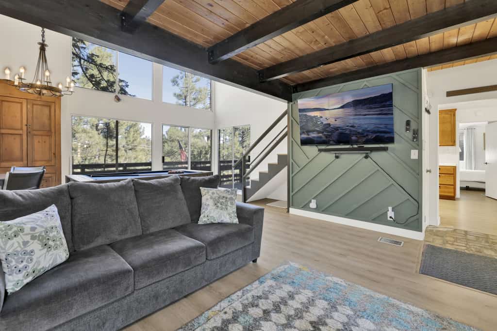 Round Rock Lodge at Big Bear | Boulder Bay Modern Retreat w/ Pool Table | Minutes to Activities