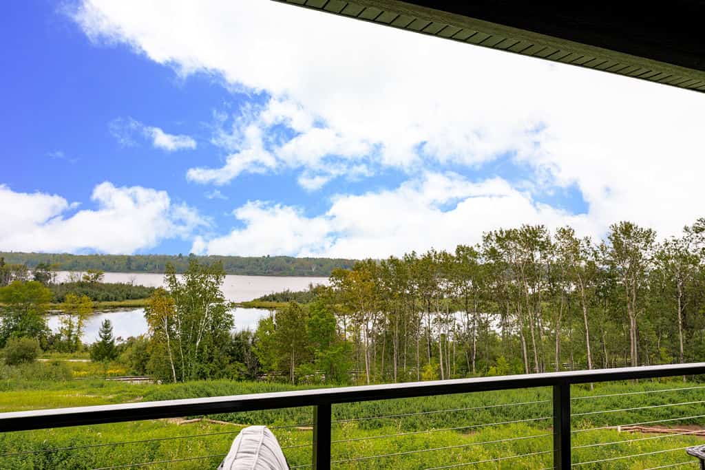 RiverWest at Spirit Mountain Oasis- Hot Tub- Sauna- River View
