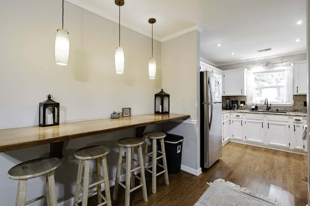 10 Mins to Lake Murray! The Dutch Creek Cottage