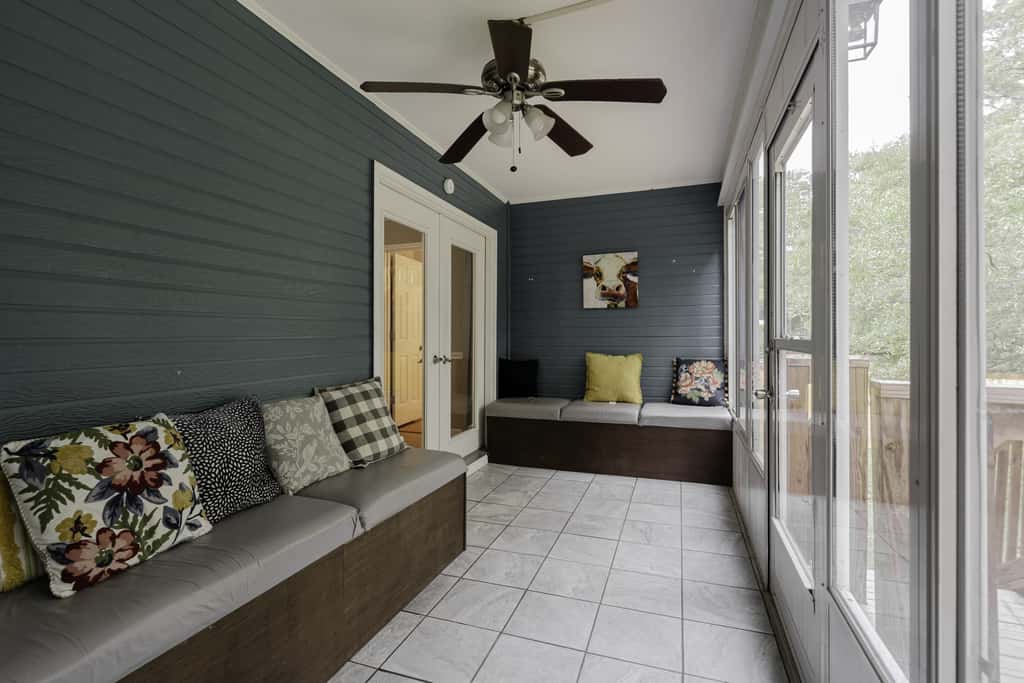 10 Mins to Lake Murray! The Dutch Creek Cottage