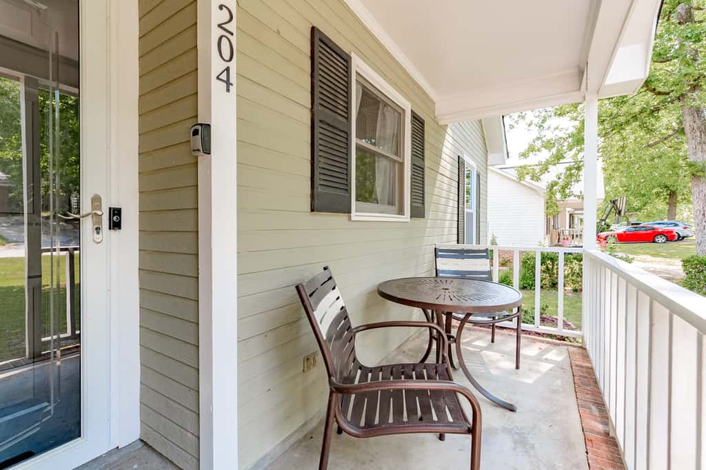 10 Mins to Lake Murray! The Dutch Creek Cottage