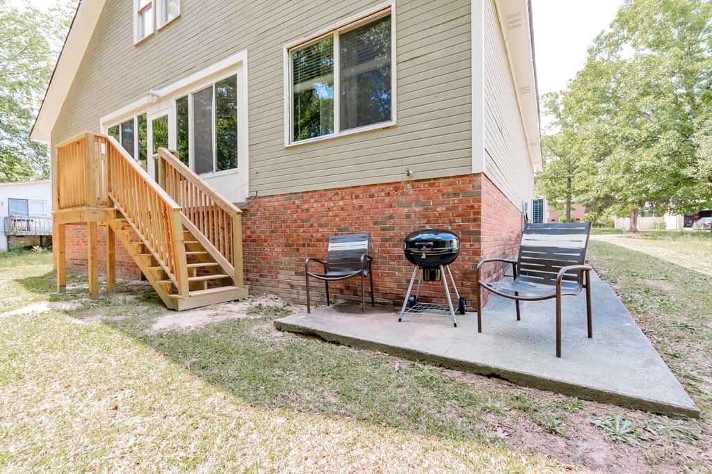 10 Mins to Lake Murray! The Dutch Creek Cottage