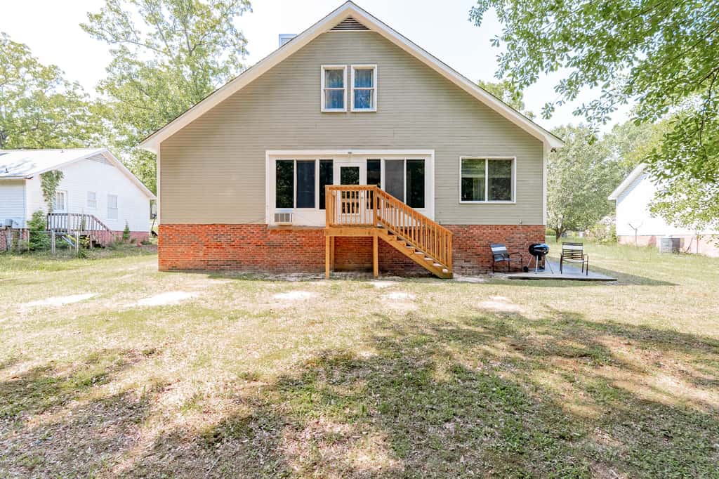 10 Mins to Lake Murray! The Dutch Creek Cottage