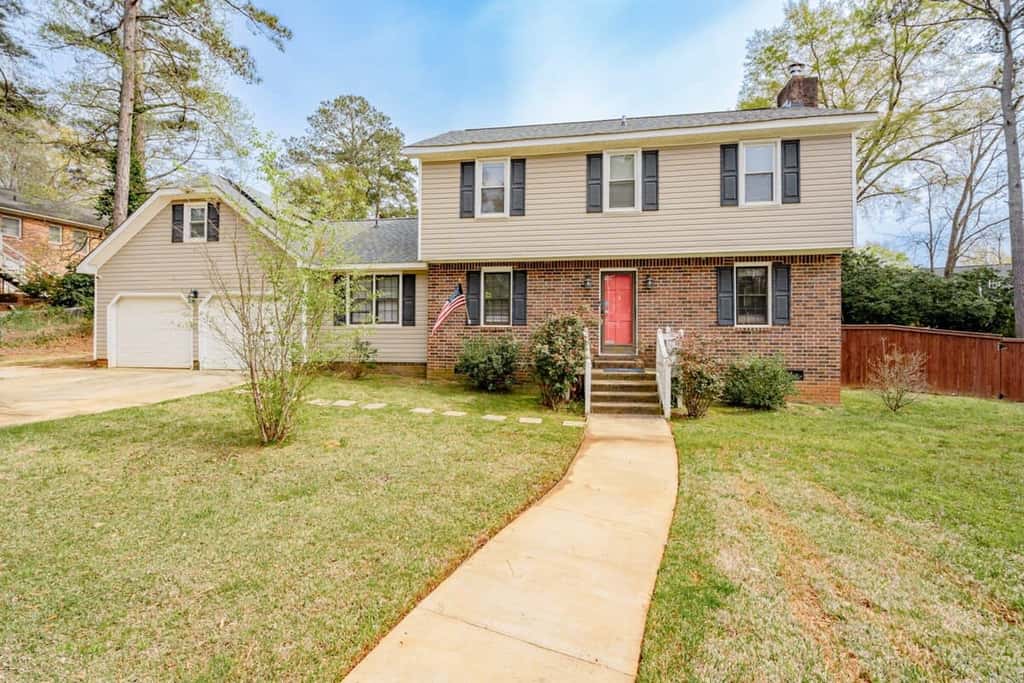Fenced Yard with Pool! 10 Mins to Lake Murray