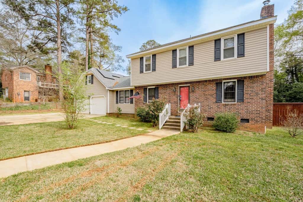 Fenced Yard with Pool! 10 Mins to Lake Murray