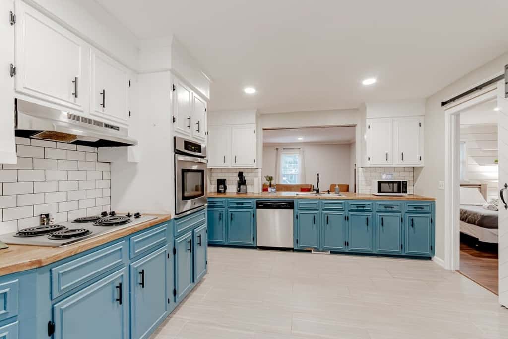 Mins to Lake Murray & Downtown - The Settle-Inn