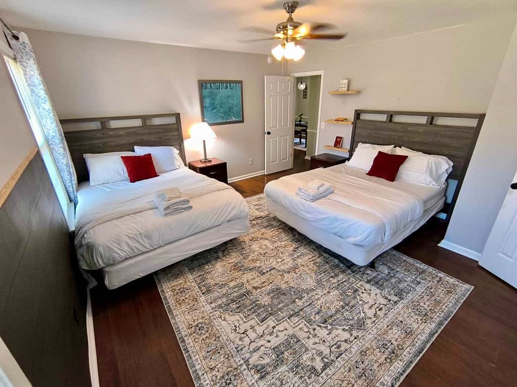 Mins to Lake Murray & Downtown - The Settle-Inn