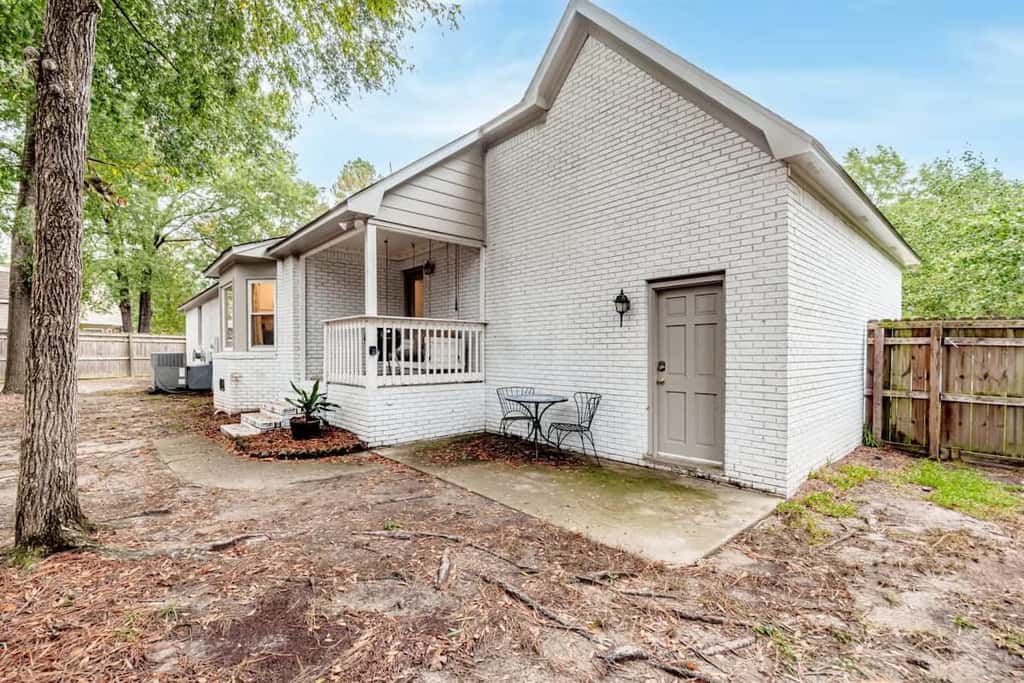 Mins to Lake Murray & Downtown - The Settle-Inn