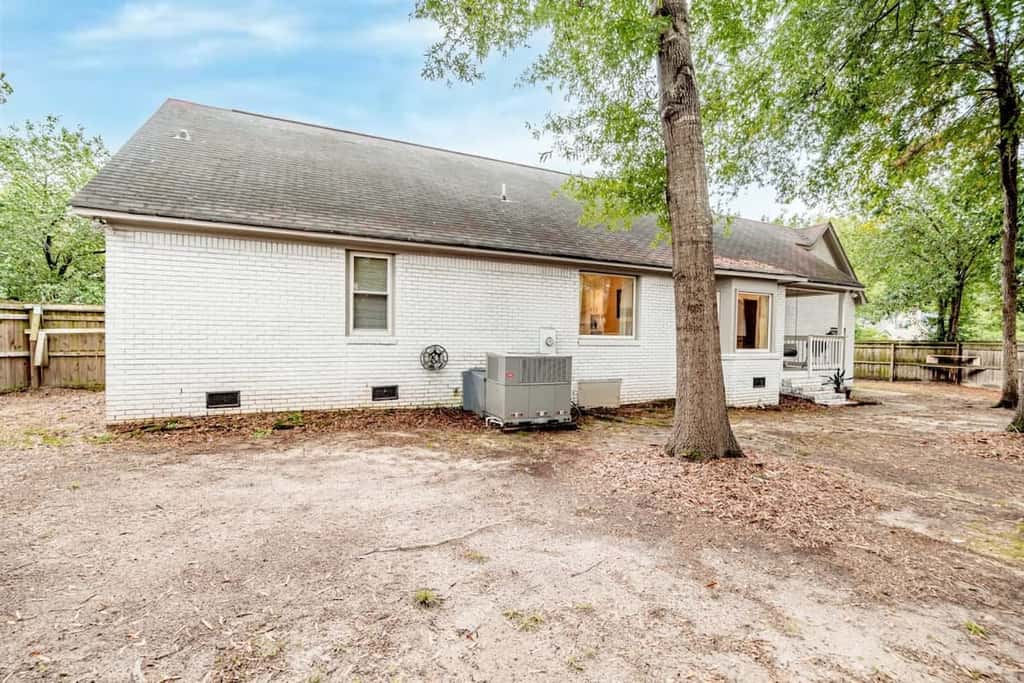 Mins to Lake Murray & Downtown - The Settle-Inn