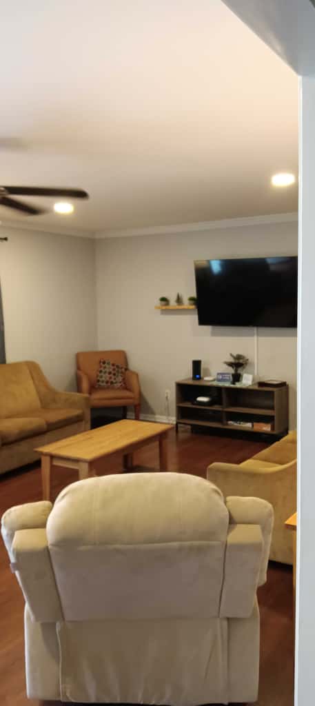 Mins to Lake Murray & Downtown - The Settle-Inn