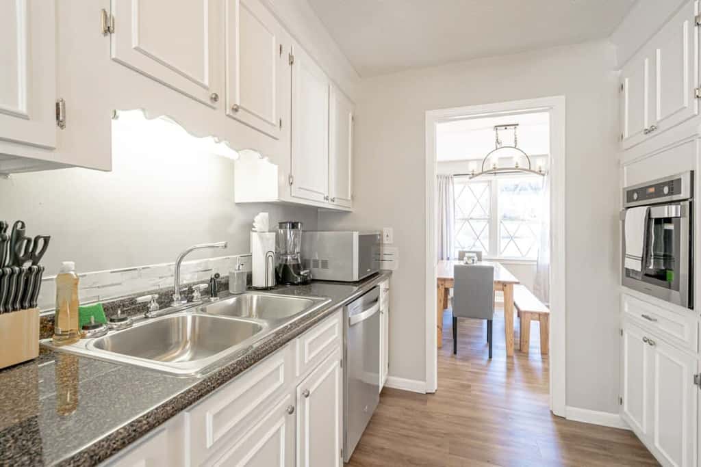 Mins to Lake Murray & Downtown! Serene on Sonning