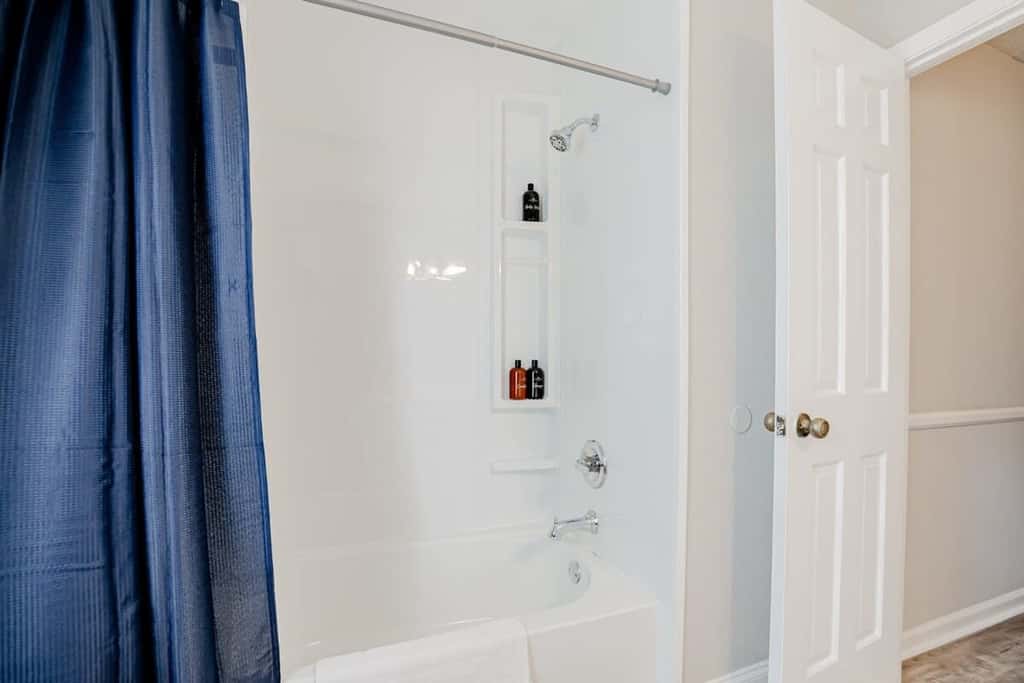 Mins to Lake Murray & Downtown! The Royal Retreat
