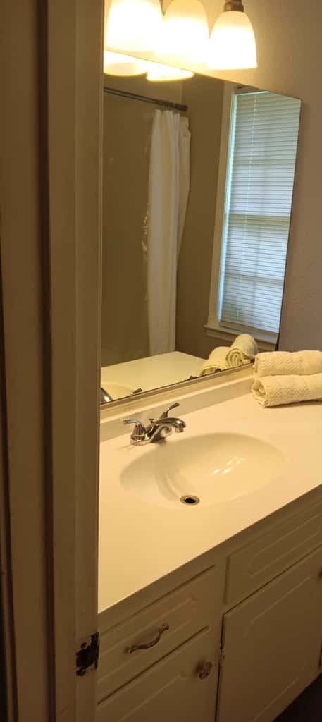 Mins to Lake Murray & Downtown! The Royal Retreat