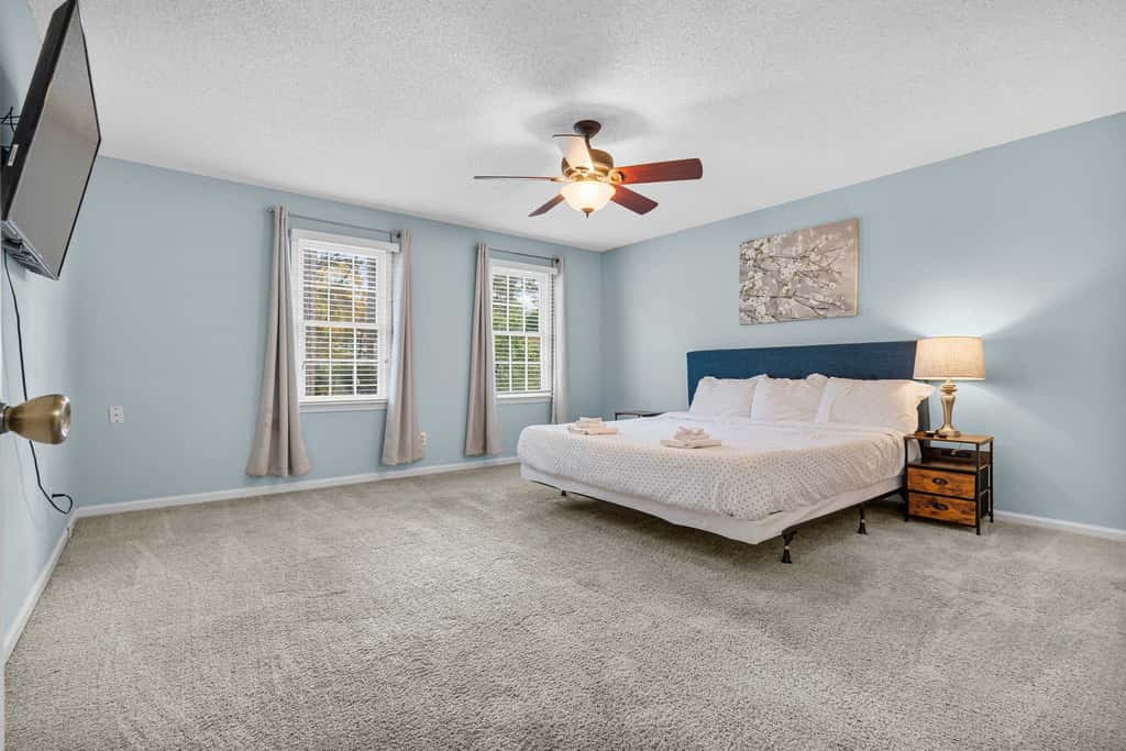 Near Bases & USC - Stay At The Gamecock Cutie!