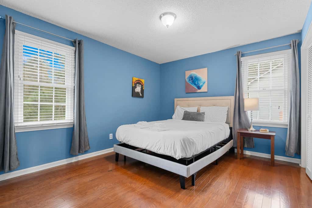 Near Bases & USC - Stay At The Gamecock Cutie!