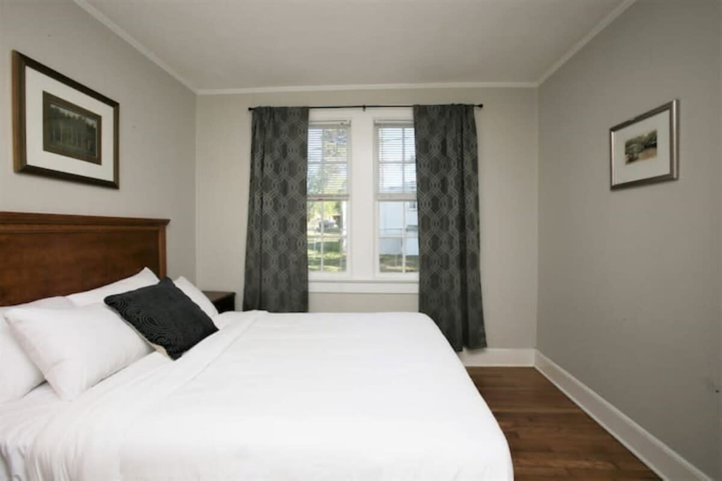 Near USC & Ft Jackson, WiFi & Pet Friendly!