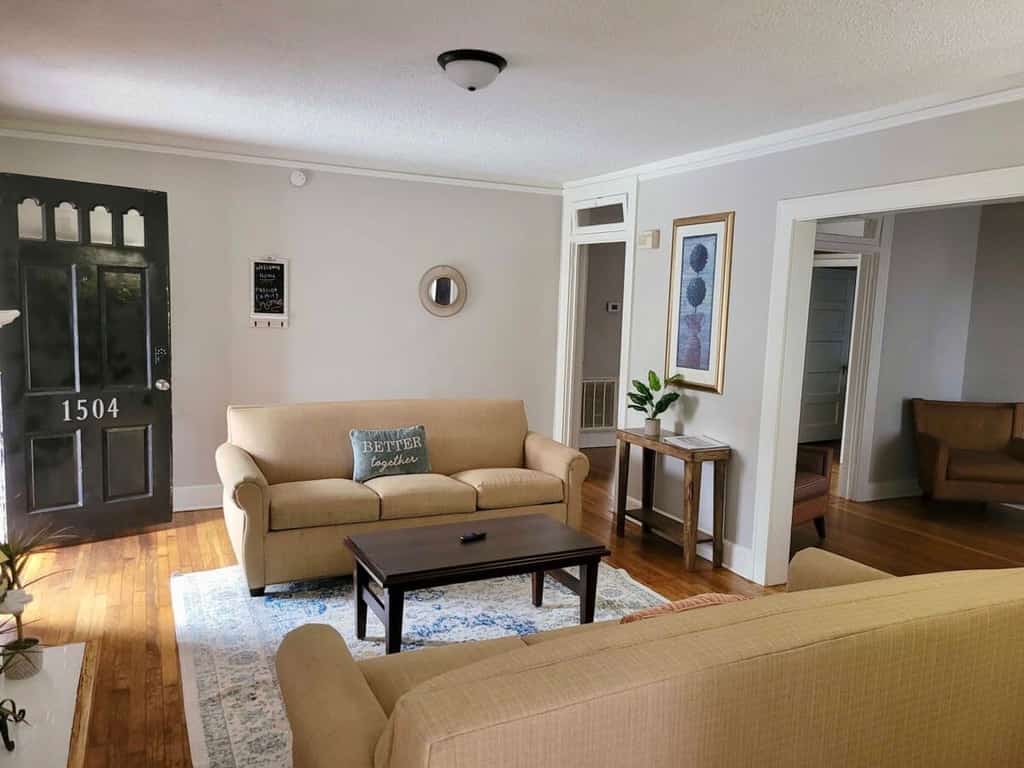 Near USC & Ft Jackson, WiFi & Pet Friendly!