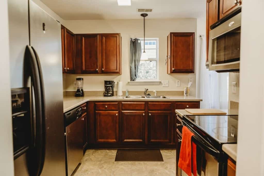Near USC&Base w/ Screened Porch - The Lucky Charm