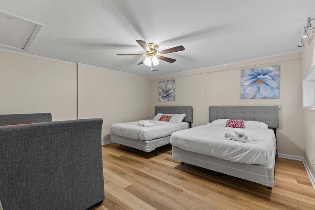 USC & Downtown Gem: Modern Family Home!
