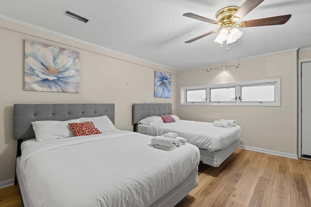 USC & Downtown Gem: Modern Family Home!