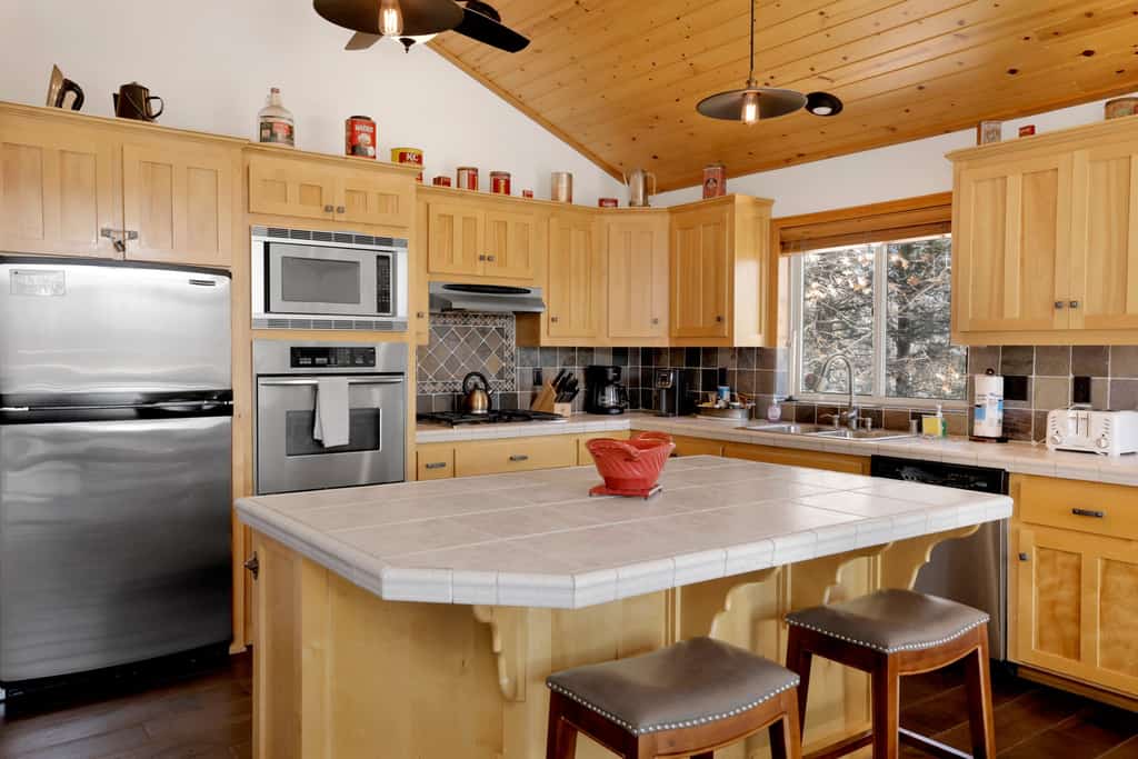 Castle Glen 5BR · Slope Views · Hot Tub · Game Room · Big Bear