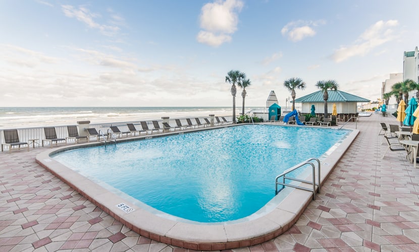Stylish Oceanfront Studio | Pools, Views, Walk to Restaurants & Beach