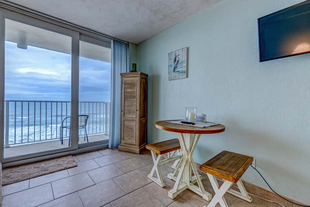 Harbour Beach Resort 612 - The Ocean Calls