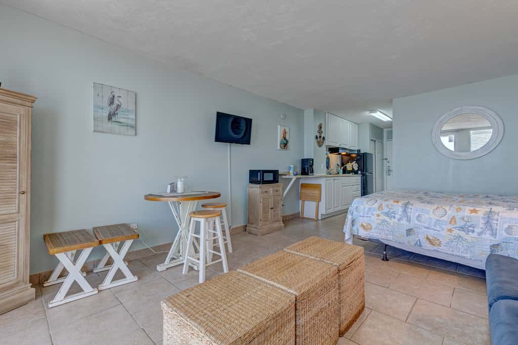 Harbour Beach Resort 612 - The Ocean Calls