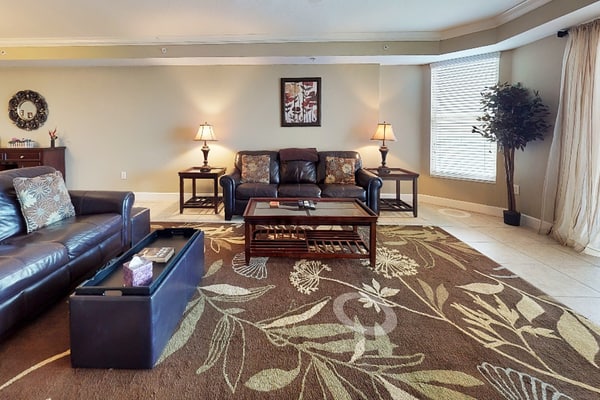 Oceanfront Condo w/ 3 Pools, Hot Tubs & Beach Access