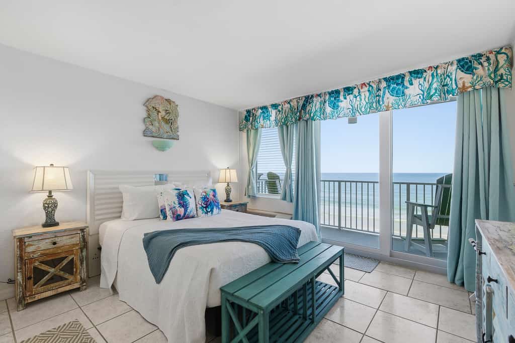 Oceanfront Views + Pool, Balcony & Hot Tub at Harbour Beach Resort