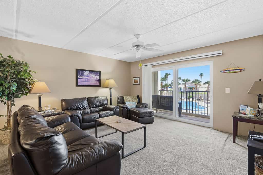 Relaxing Ocean-View Condo w/ Pool, Balcony & Walkable Beach Access
