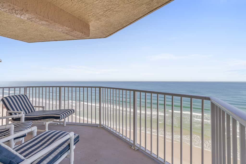Shores Club 1002