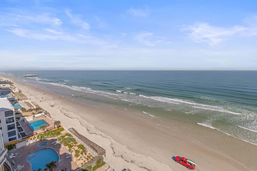 Shores Club 1002