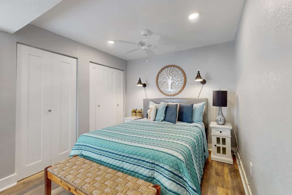 Family-Friendly Condo w/ Balcony, Beach Access & Walkable Dining