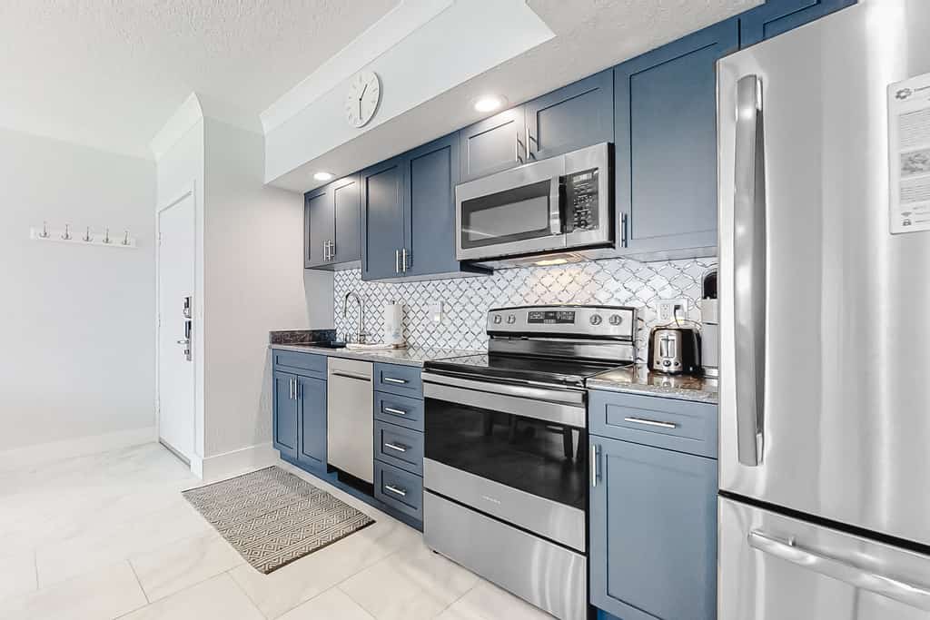Oceanview Condo w/ Balcony, Pool & Steps to New Smyrna Dining