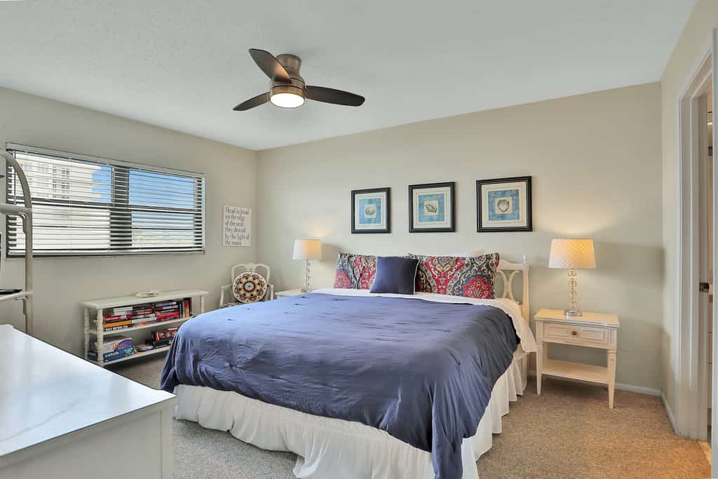 Oceanfront Relaxation with Balcony, Pool & Steps to Dining