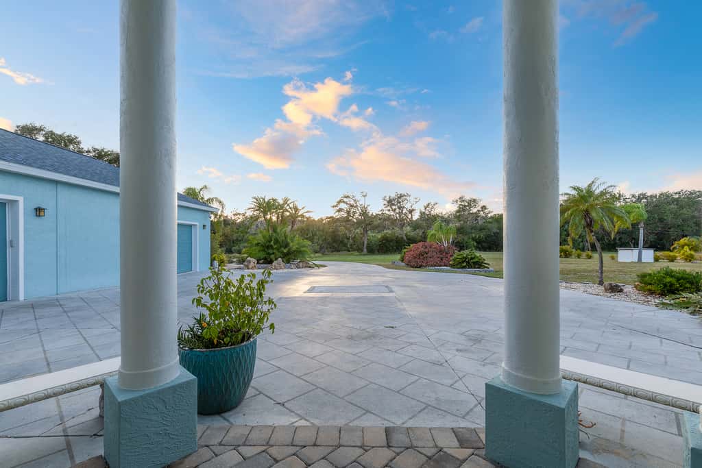 Blue Horizon Estate