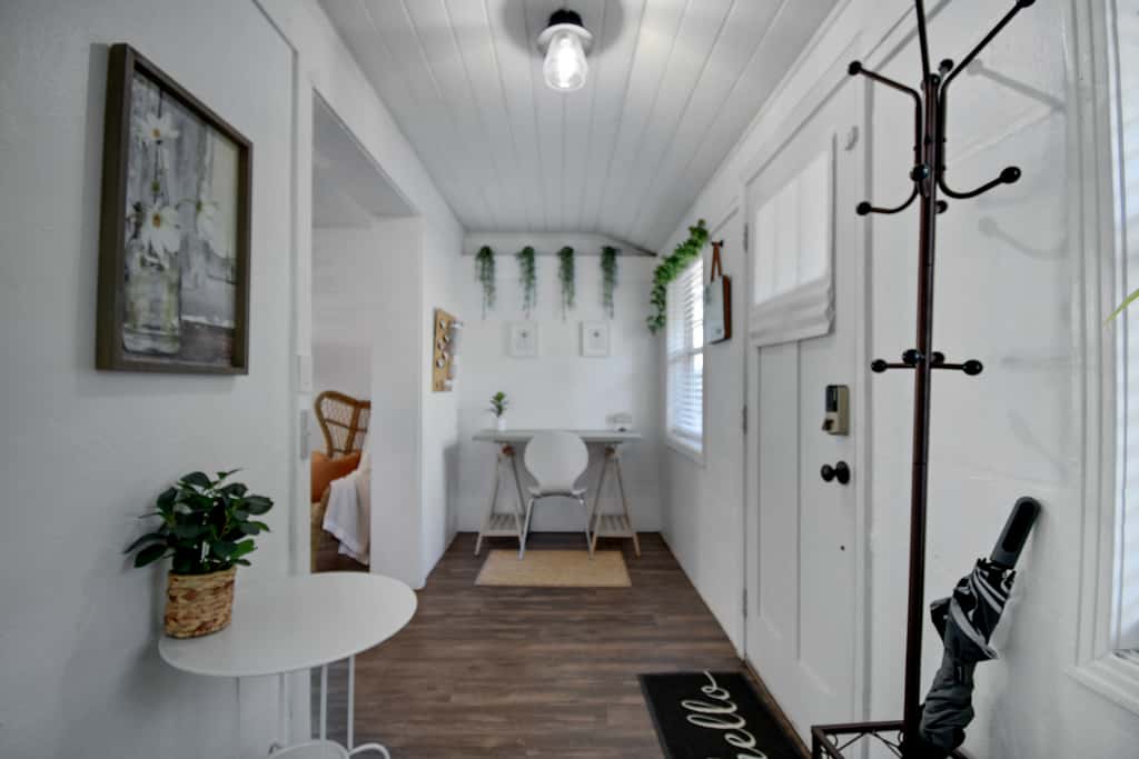 The Dancy House
