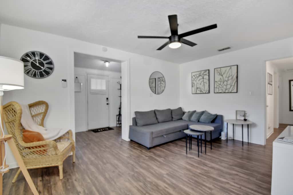 The Dancy House