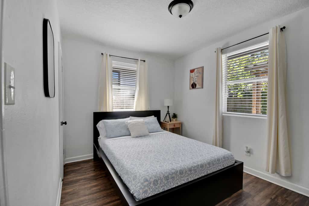 Downtown Jacksonville Retreat | Pet-Friendly with Hot Tub & Backyard Oasis