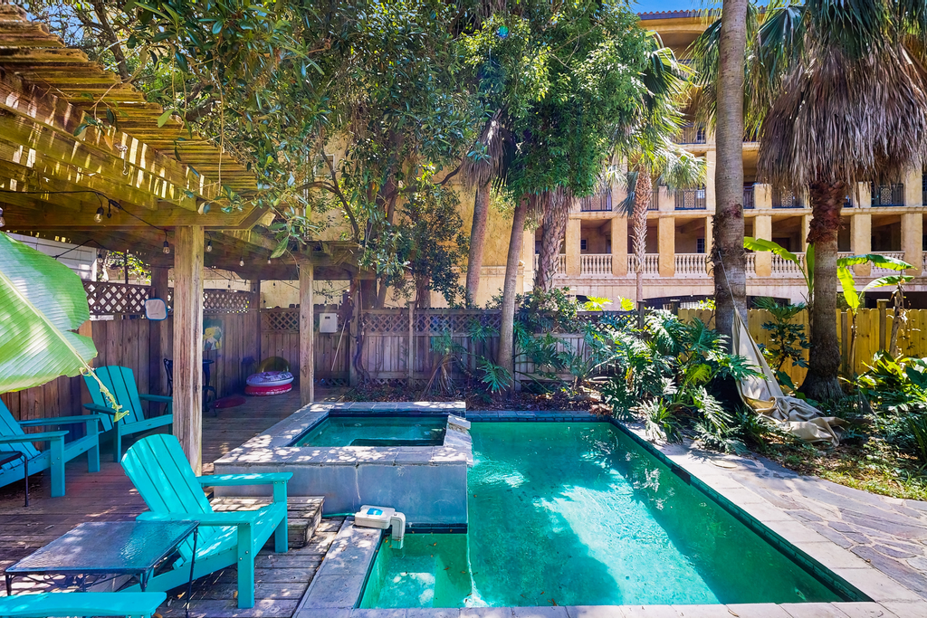 Secret Garden Oasis
