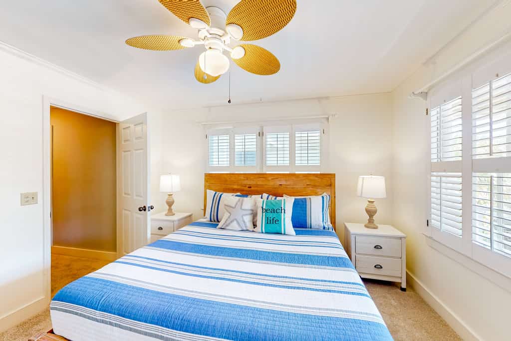 Classic coastal home with game room & private hot tub - walk to beaches