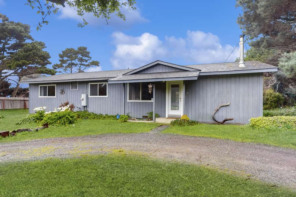 Coastal Conifer Hideaway