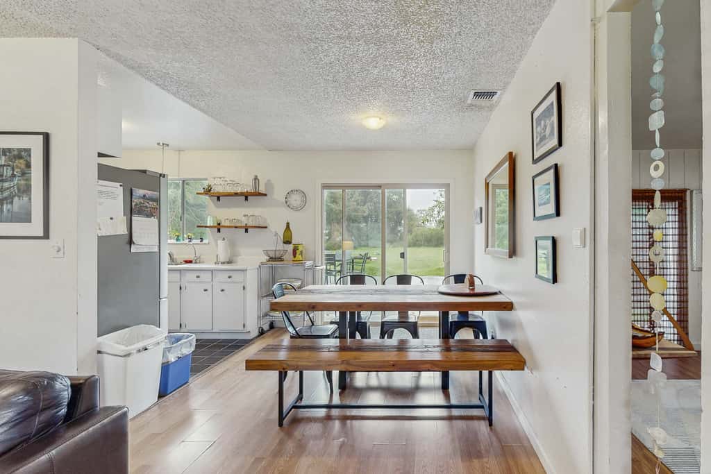 Charming Pet Friendly Cottage with Hot Tub