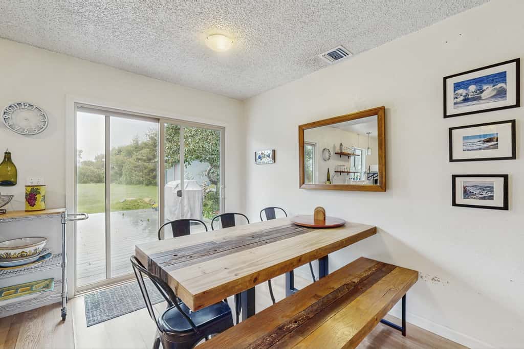 Charming Pet Friendly Cottage with Hot Tub