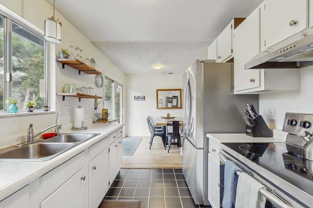 Charming Pet Friendly Cottage with Hot Tub