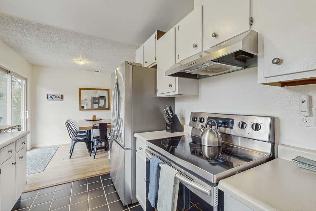 Charming Pet Friendly Cottage with Hot Tub