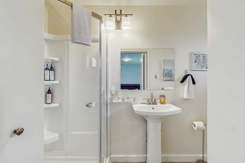Charming Pet Friendly Cottage with Hot Tub
